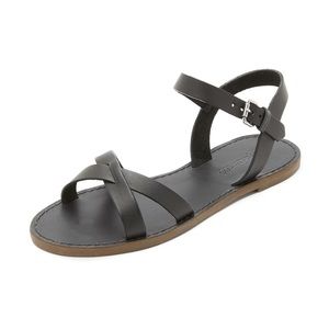 Madewell Boardwalk Crisscross Sandal in Black